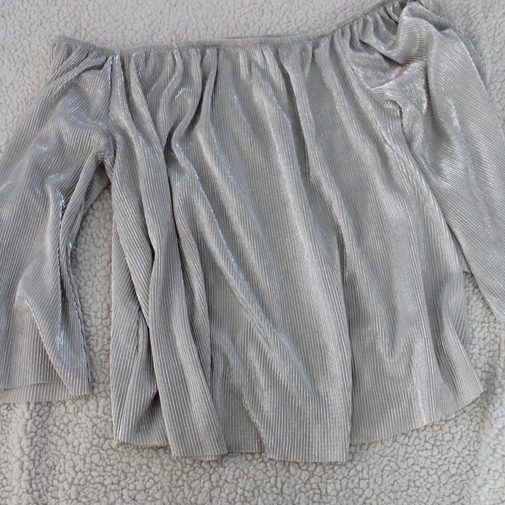 EUC Off the Shoulder Shift Blouse